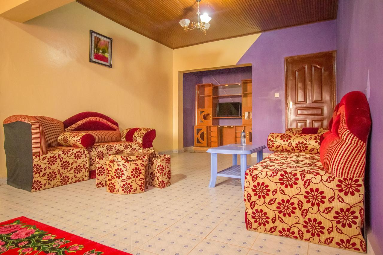 Grande Hotel Isiolo Экстерьер фото
