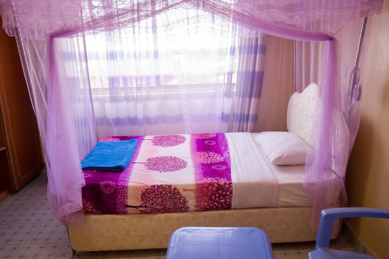 Grande Hotel Isiolo Экстерьер фото