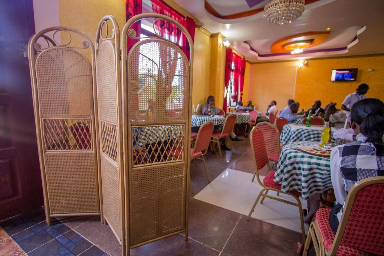 Grande Hotel Isiolo Экстерьер фото
