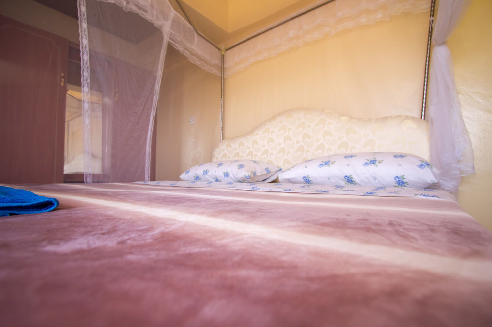 Grande Hotel Isiolo Экстерьер фото